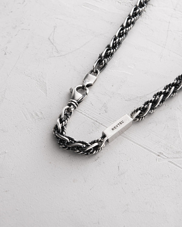 Silver chain SPIKE