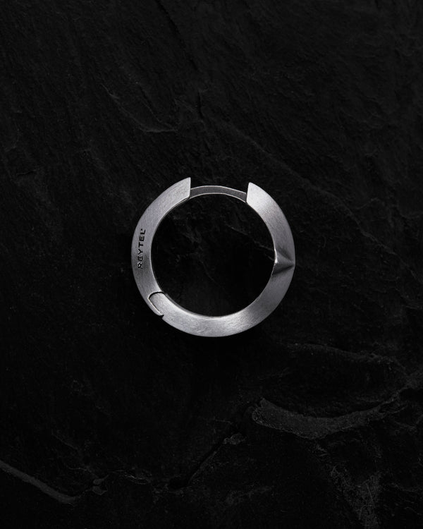 Silver hoop earring AXIS