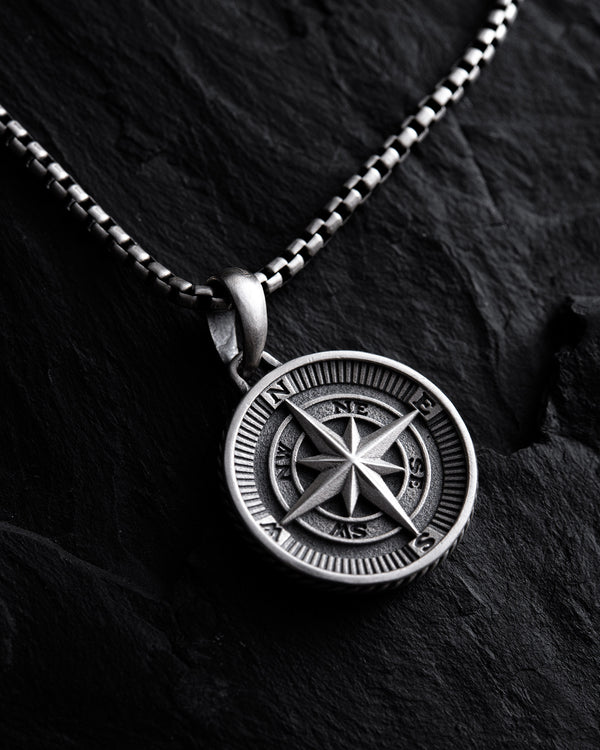 Pendentif en argent BOUSSOLE. ÉTOILE POLAIRE
