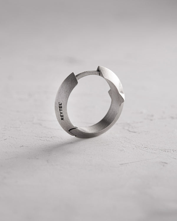 Silver hoop earring AXIS