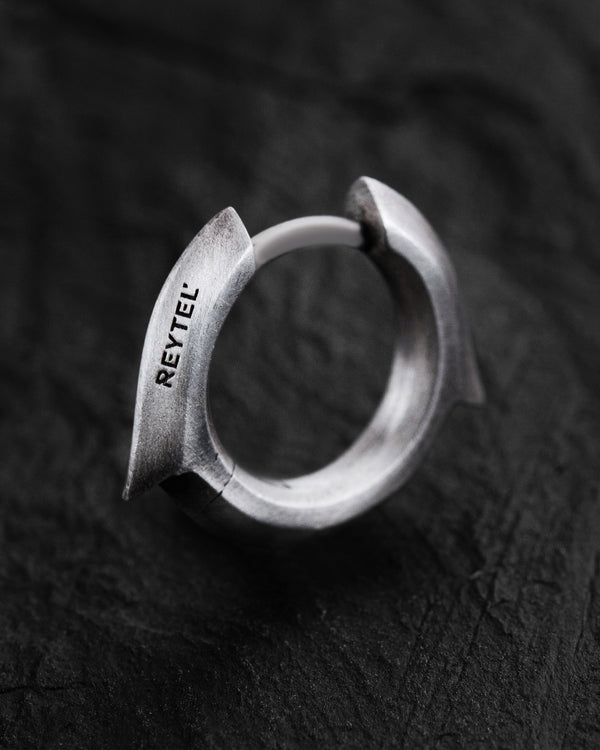 Silver hoop earring IGNEO