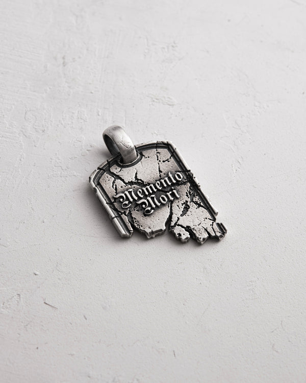 Silberanhänger SCRIPTUM. MEMENTO MORI