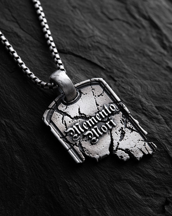 Silberanhänger SCRIPTUM. MEMENTO MORI