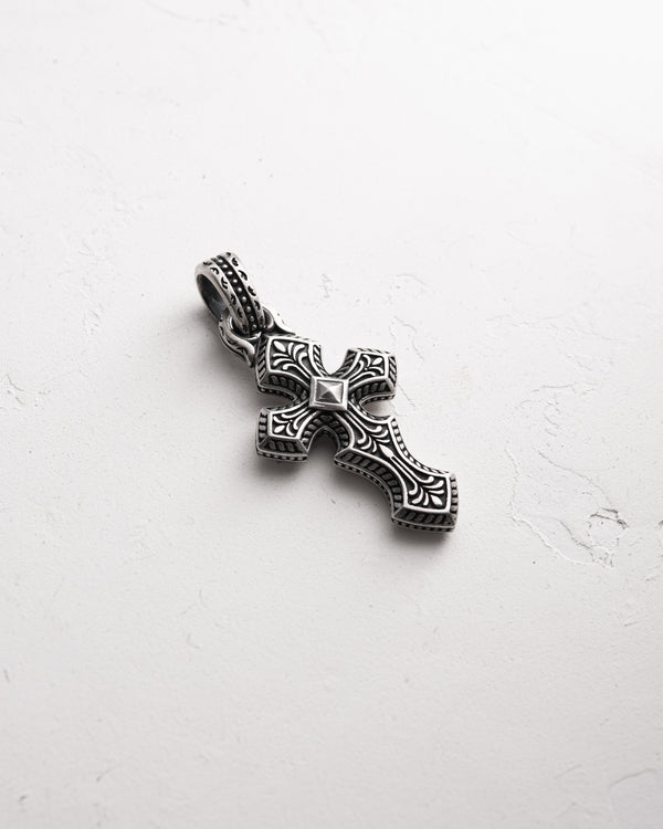 Silver cross INITIUM ET FINIS