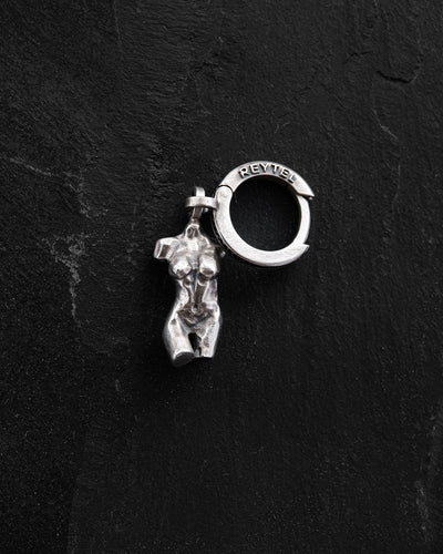 Silver single earring VENUSTAS