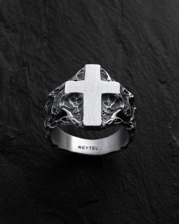 Silver ring VIA