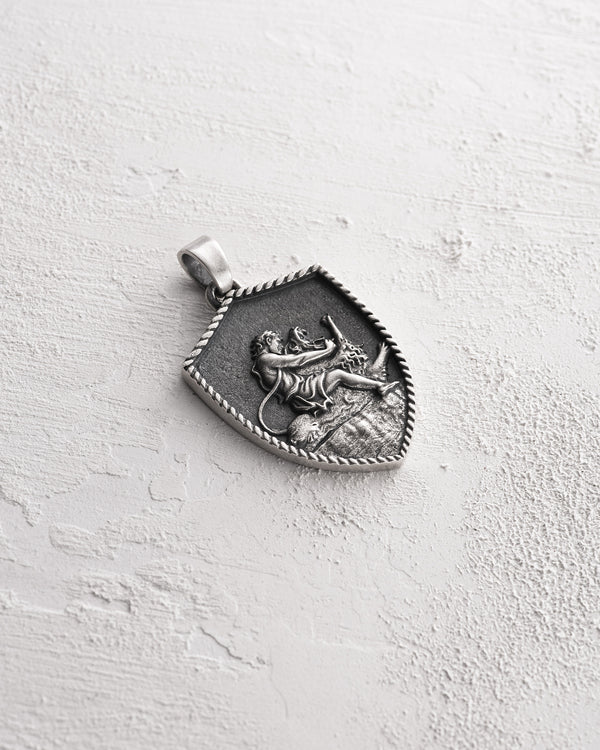 Silver pendant HERCULES & THE NEMEAN LION