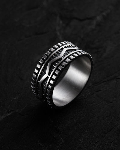 Silver ring CROSS PATTÉE