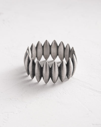 Silver ring INDOMITO