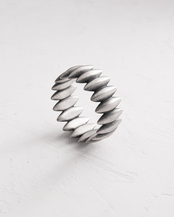 Bague en argent INDOMITO