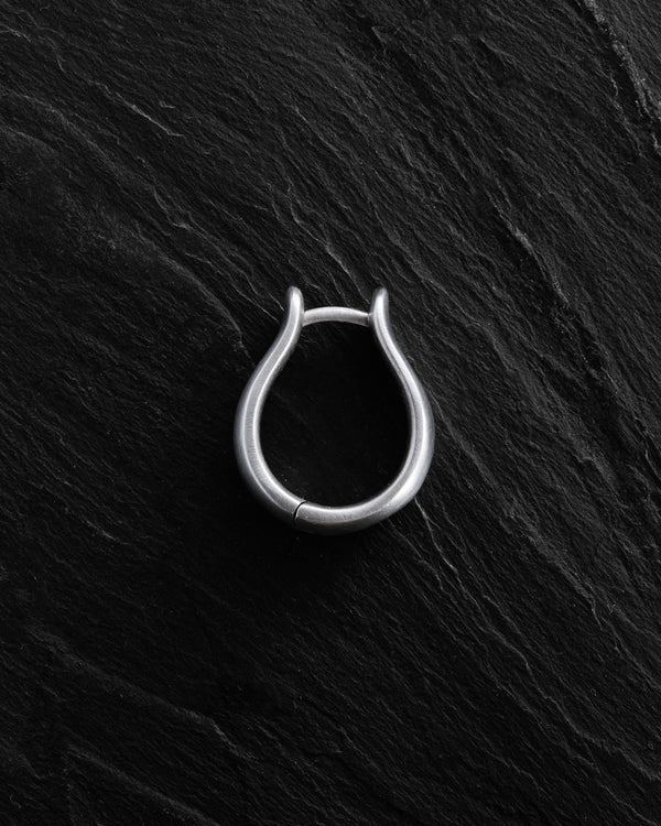 Silver single earring SILENT