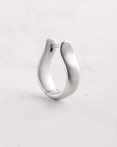 Silver single earring SILENT