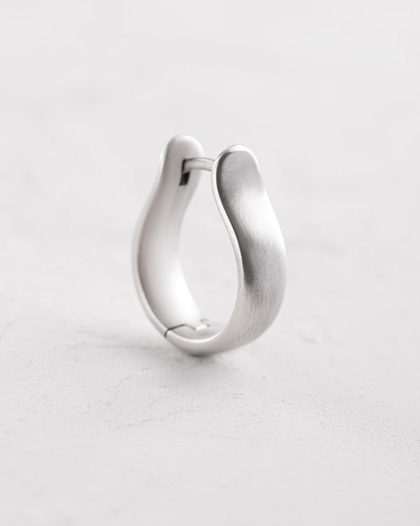 Silver single earring SILENT