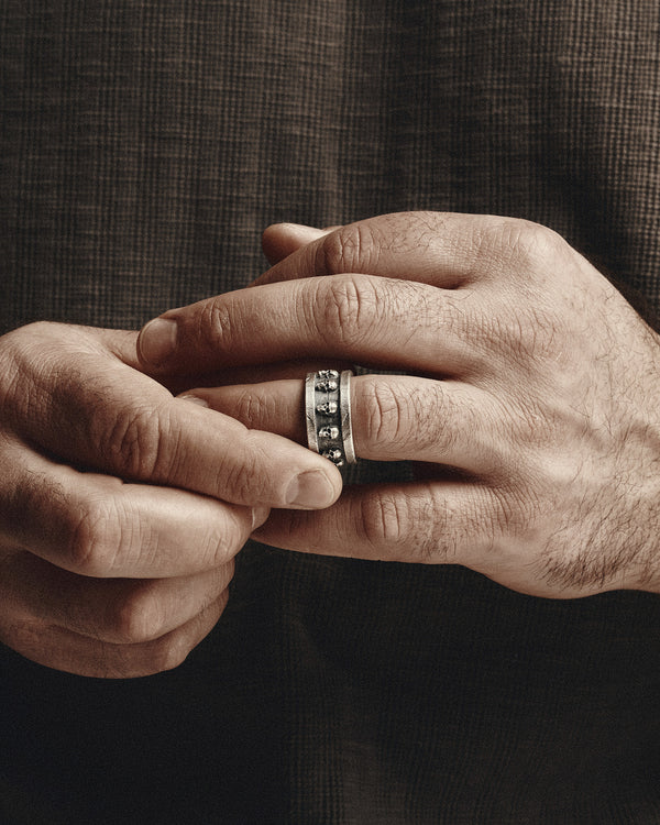 Silver ring ETERNAL DANCE