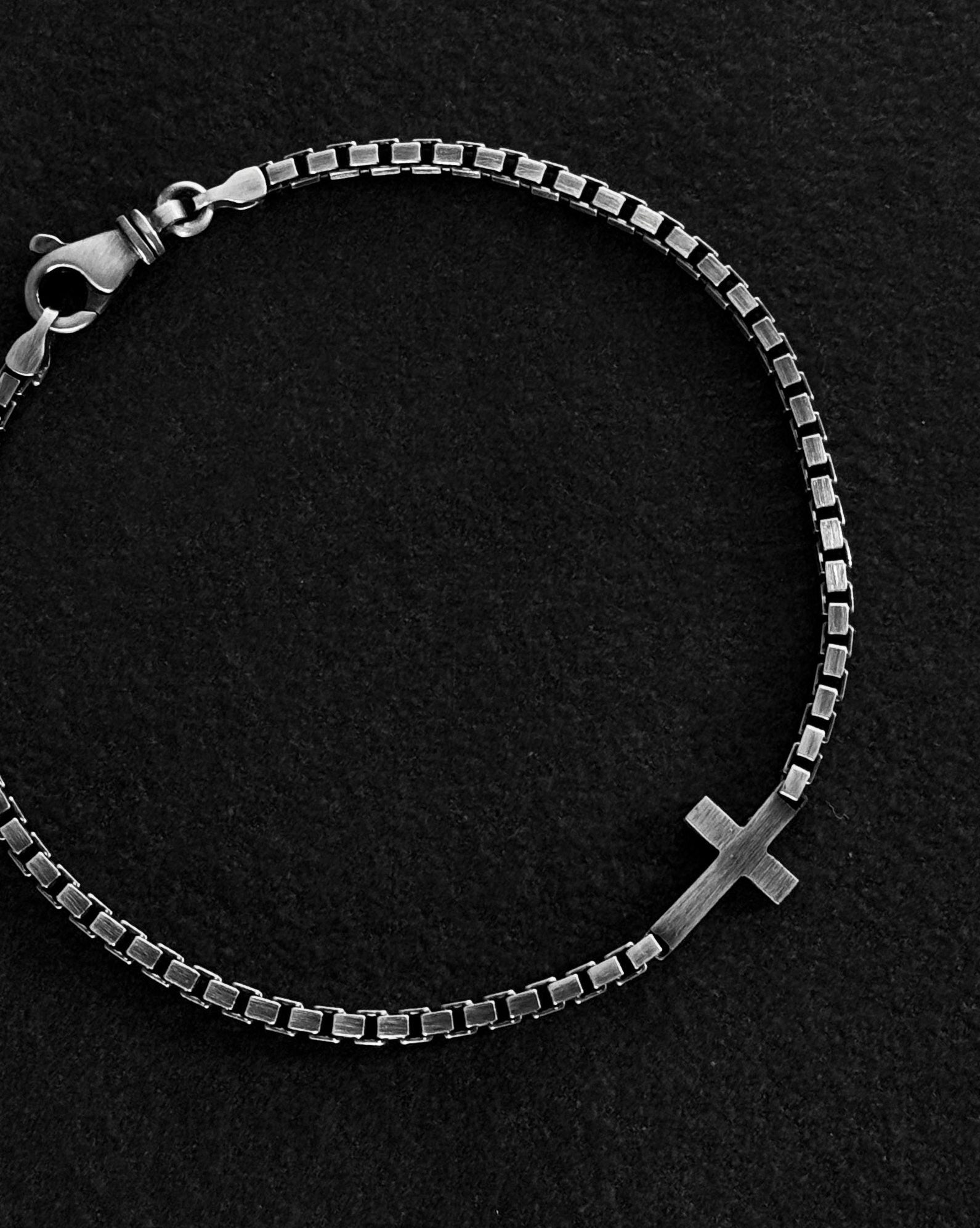 Silver CROSS Bracelet | REYTEL