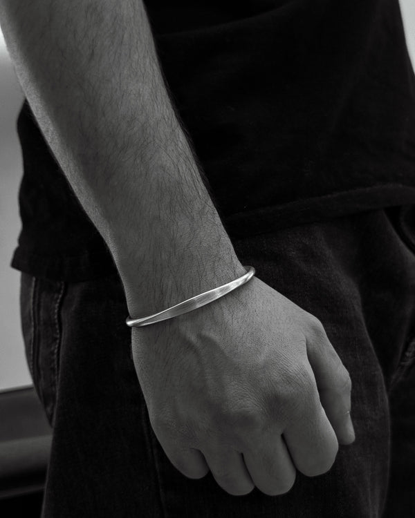 Silver bangle KLOEK