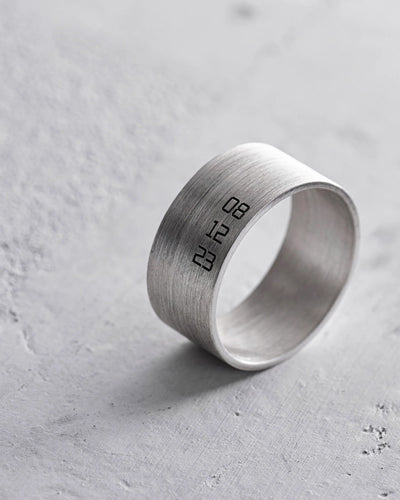DATE Silberring (individuelle Gravur)