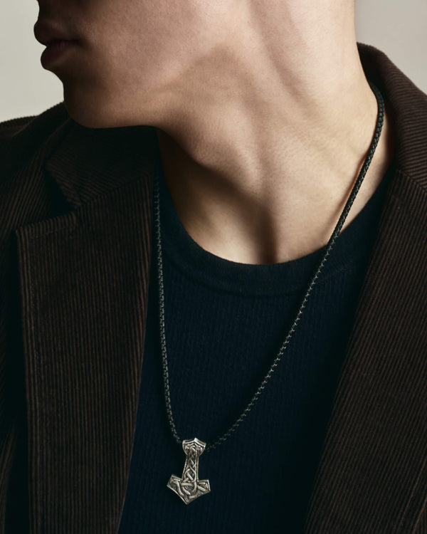 Pendentif en argent MARTEAU AVEC BOUCLIER D'YGGDRASI