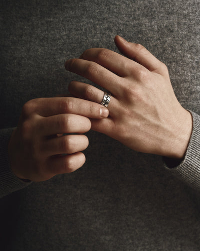Silver ring ROUTE